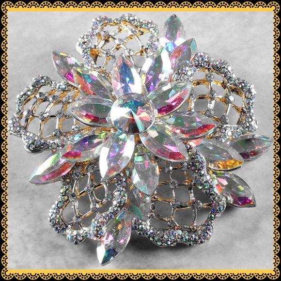 AURORA BOREALIS RHINESTONE GOLD TONE PIN BROOCH - Picture 3 of 10